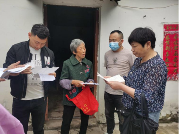 淮南市田區醫保局走訪慰問脫貧戶 解決就醫難題