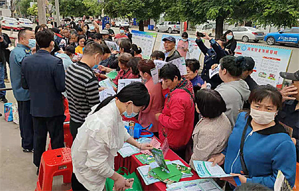 潘集區多部門聯合開展“全國防災減災日”宣傳活動
