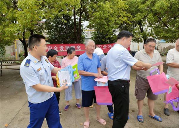 淮南大通區安委辦深度結合黨史學習教育開展安全生產宣傳進社區