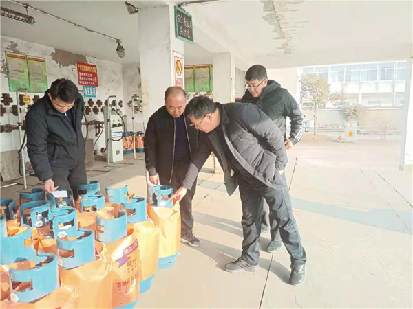 淮南市城鄉建設局率隊督查節前液化氣安全生產工作