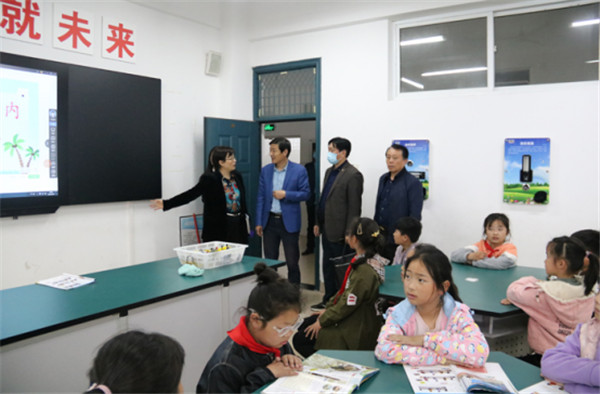 淮南：九二小迎接市義務教育優質均衡發展督導組檢查